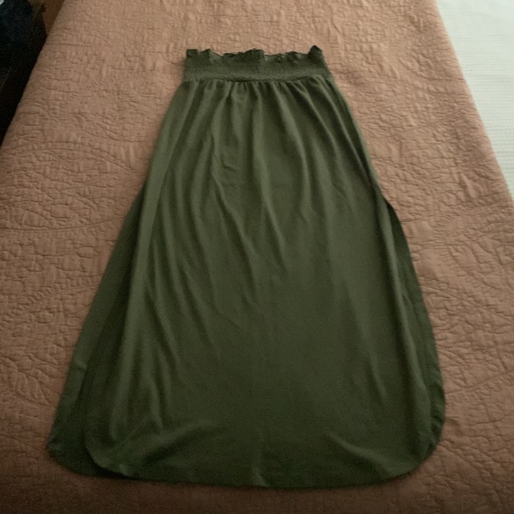 Hunter green skirt - Picture 3 of 4